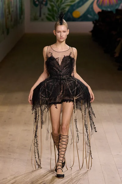 Look 68